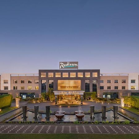 Radisson Resort & Spa Kandla Gāndhīdhām Exterior foto